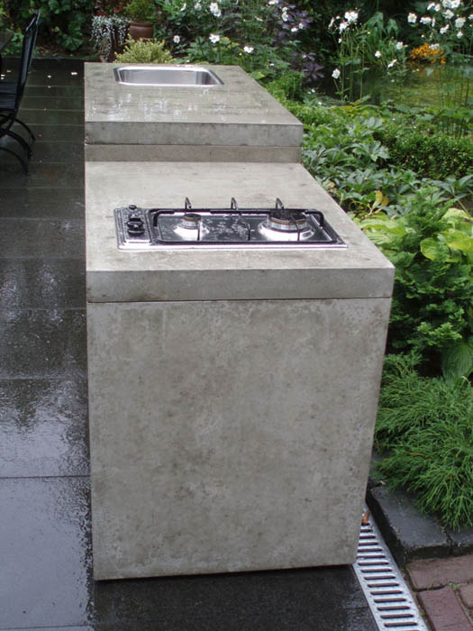 demo-betonnen-buitenkeuken-lagerliggend-kookgedeelte-uden
